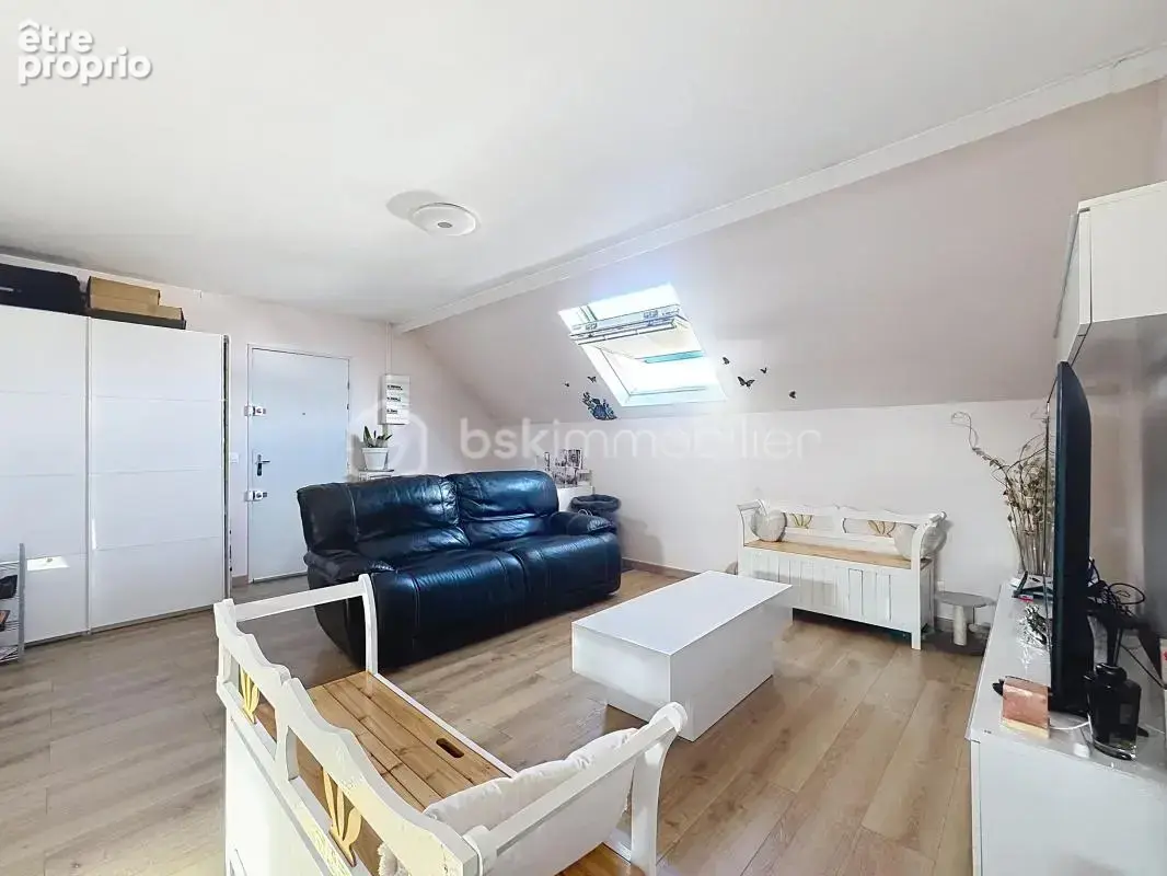 Appartement en 3 pièces lumineux -  sans travaux à prévoir / faibles charges - photo 2