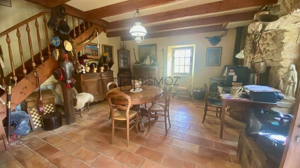 Authentique, maison en pierre avec gîte indépendant - photo 17