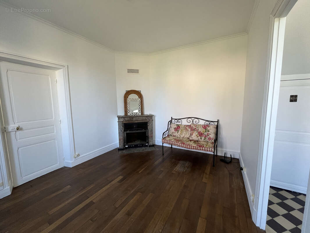 Maison à MALESHERBES