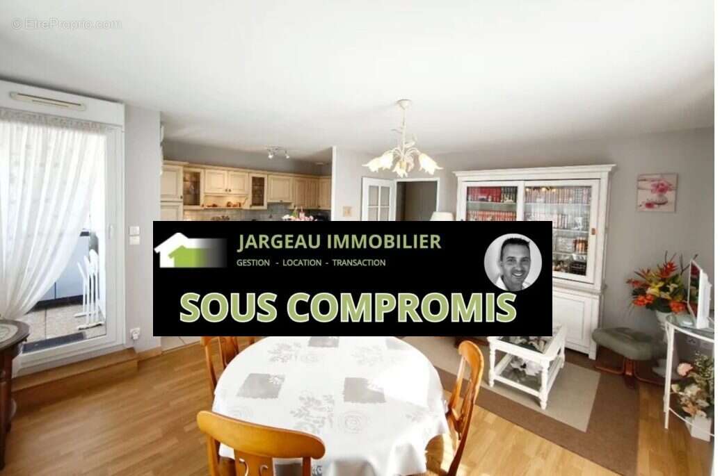 Appartement à SAINT-DENIS-DE-L'HOTEL