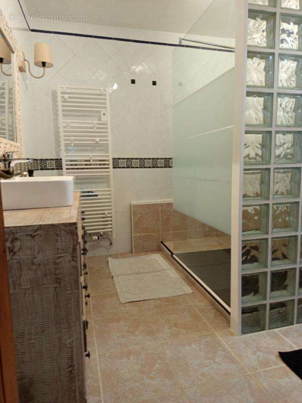 Maison à SAINT-MARCEL-D&#039;ARDECHE