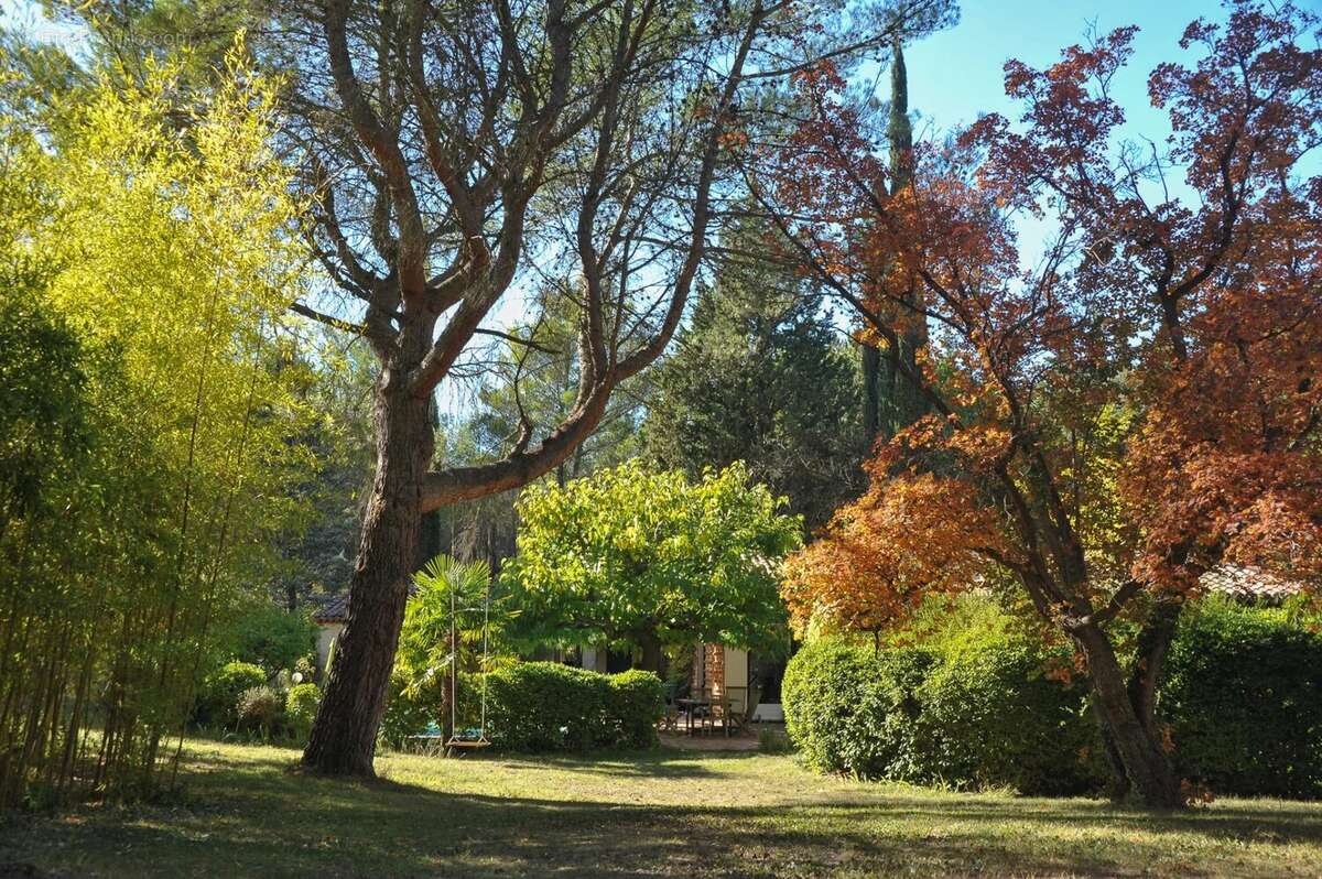 Maison à LE THOLONET