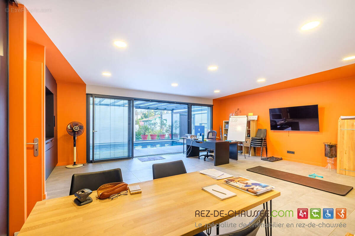 Ensemble professionnel d'exception avec piscine - photo 6