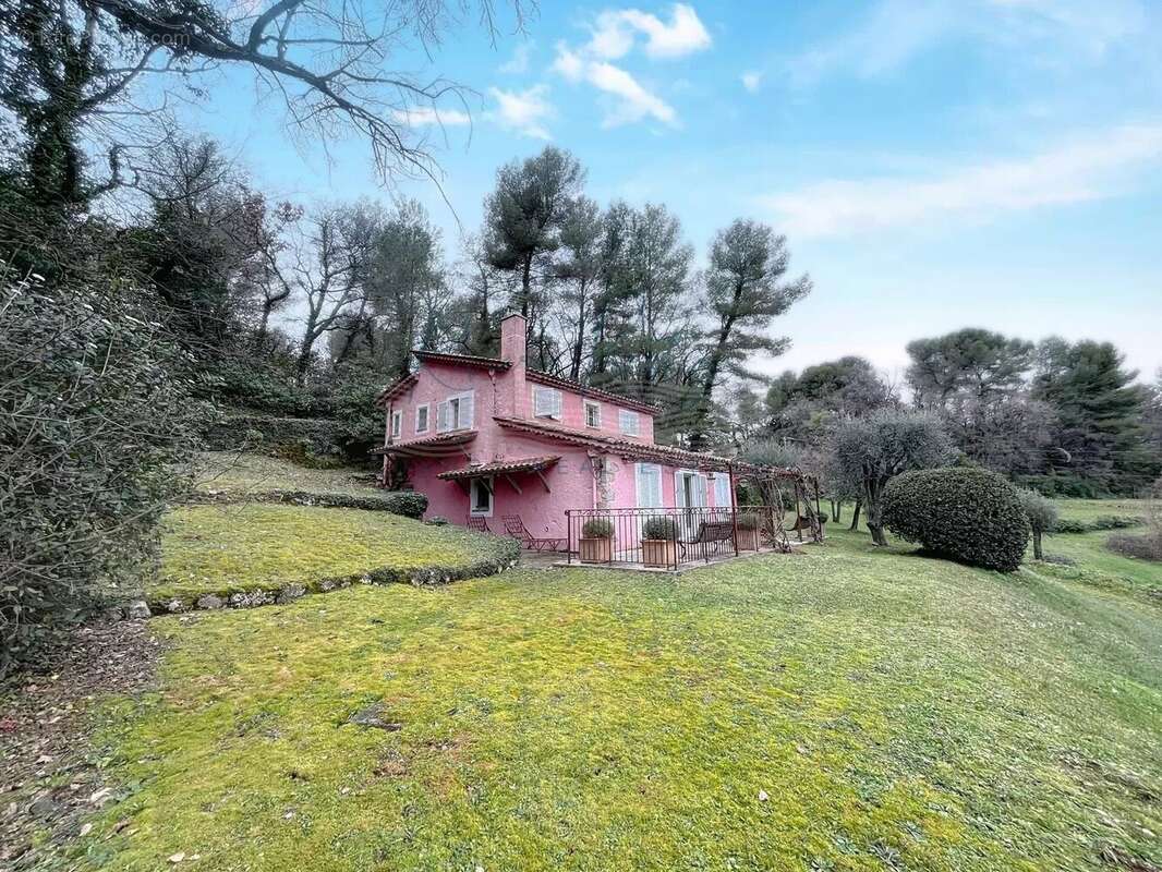 Maison à GRASSE