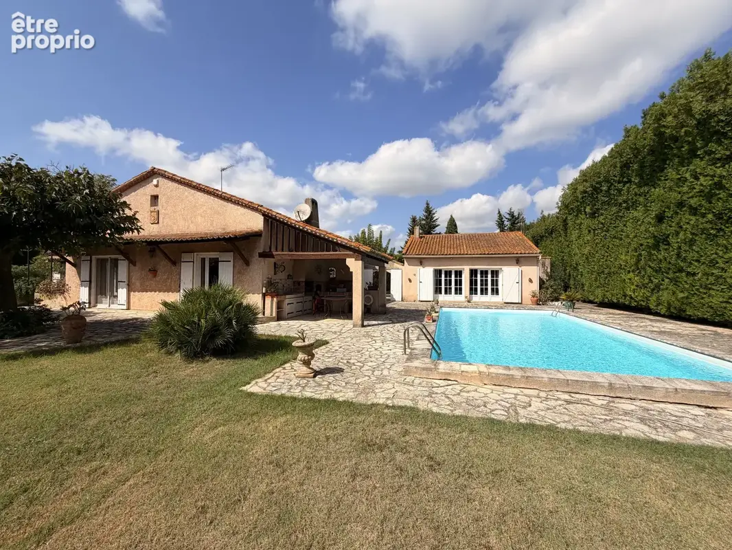 Photo Maison à Arles au prix de 495 000€