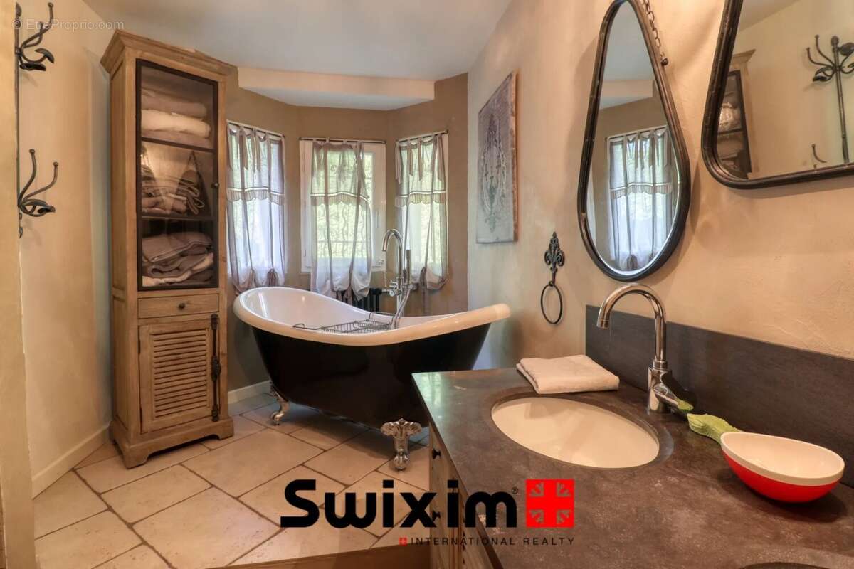 Maison à SAINT-ESTEPHE