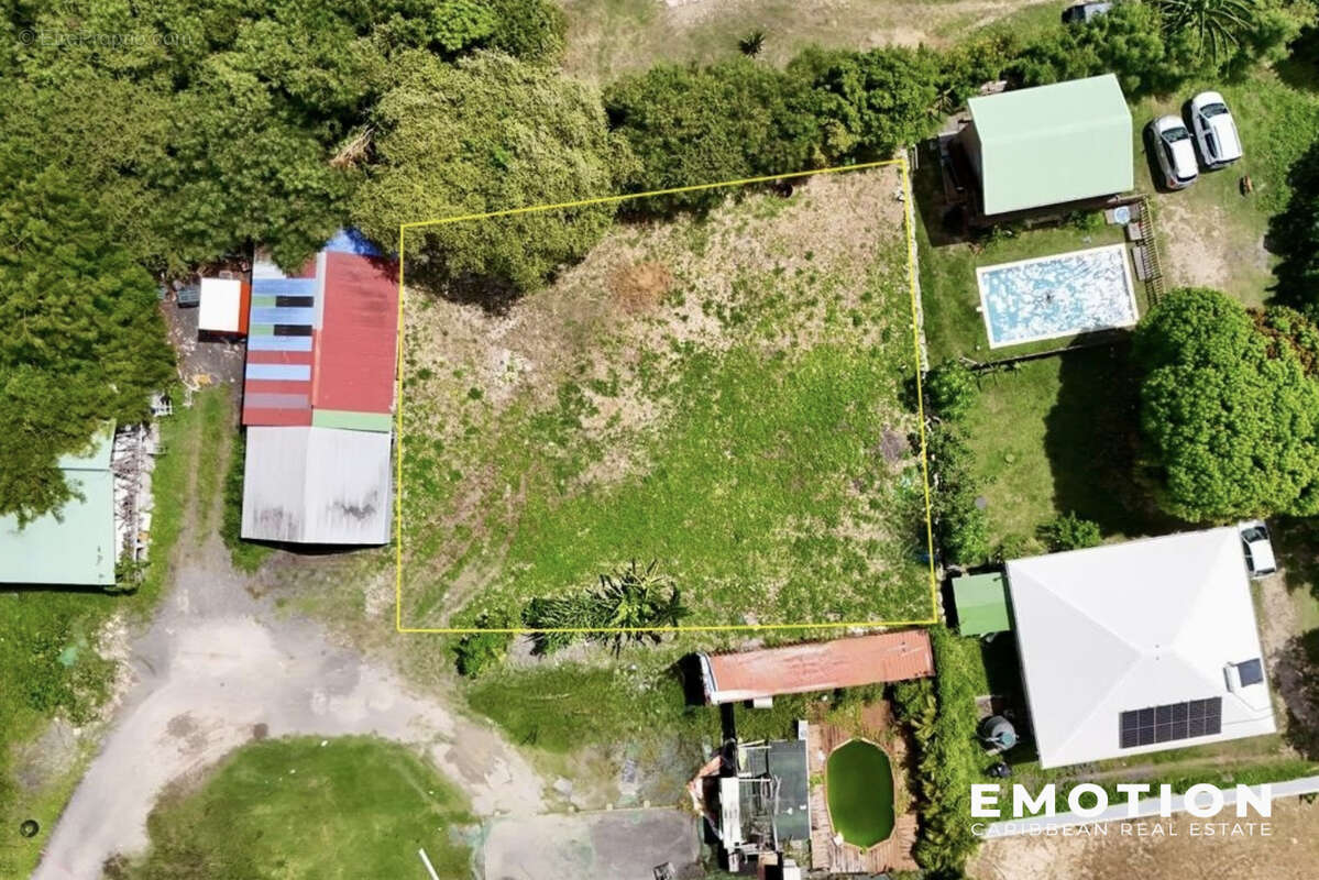 Terrain à SAINT-FRANCOIS