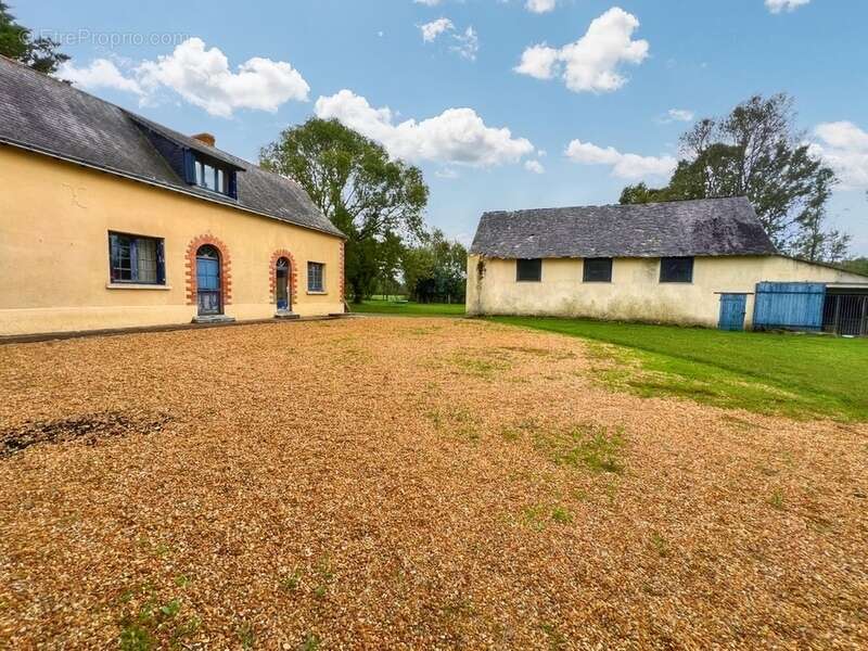 Maison à vendre 5 pièces  (49) avec de nombreuses dépendances habitables - photo 15