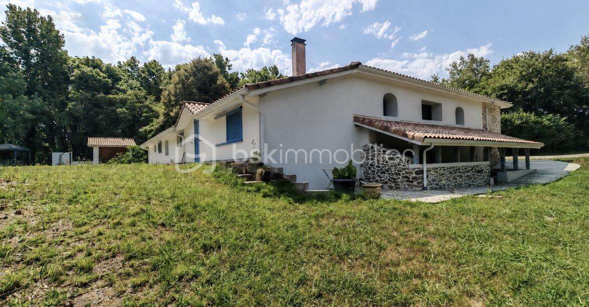 Exceptionnelle Ferme Landaise de 399 m² – Charme, Espace et Nature sur 6,7 hectares - photo 23