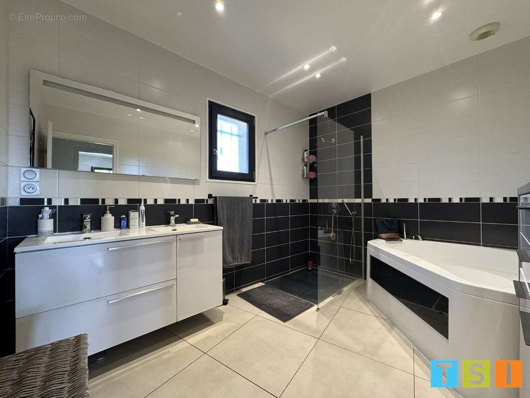 185 m² de lumière et de confort, à deux pas de Saint-Gaudens. - photo 15