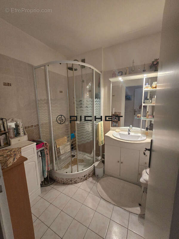 La Rochelle ,  AppartementT3 69m² avec balcon,  cave et parking - photo 6