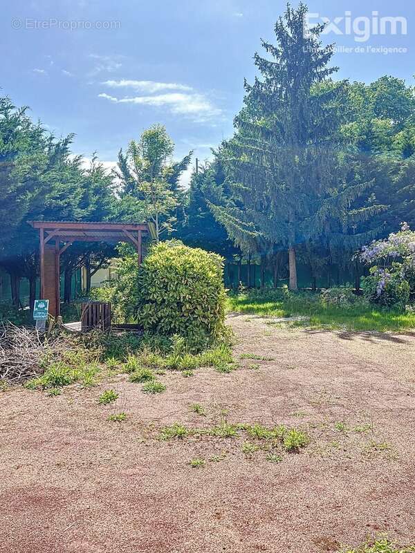 Maison à LIMEIL-BREVANNES