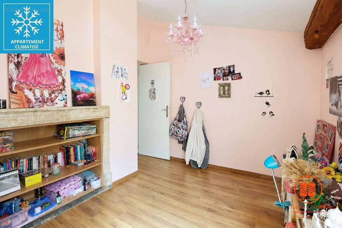 T4 de caractère de 145 m² - Climatisé (DPE : C) - photo 13