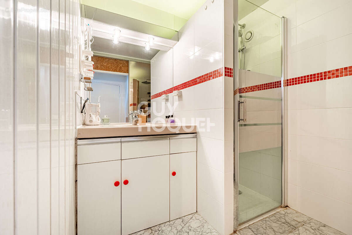 Appartement à GENNEVILLIERS