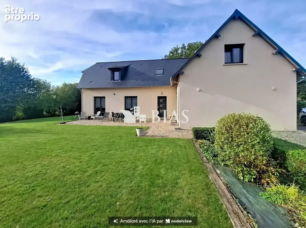 Maison 6 pièces 142 m² à vendre à Pont-L'eveque (14130) - photo 2