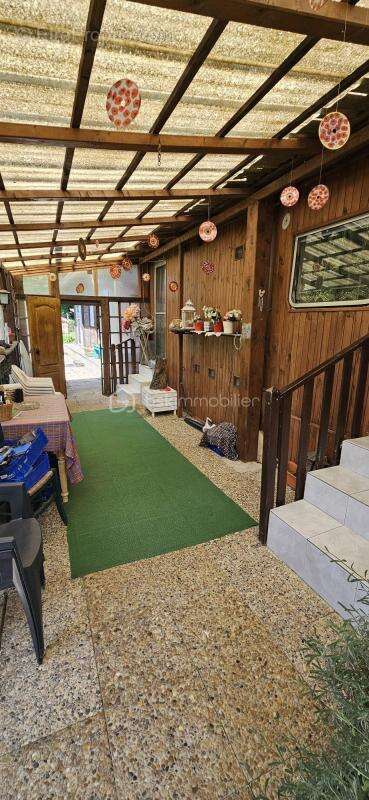 Terrain à BOURGOIN-JALLIEU