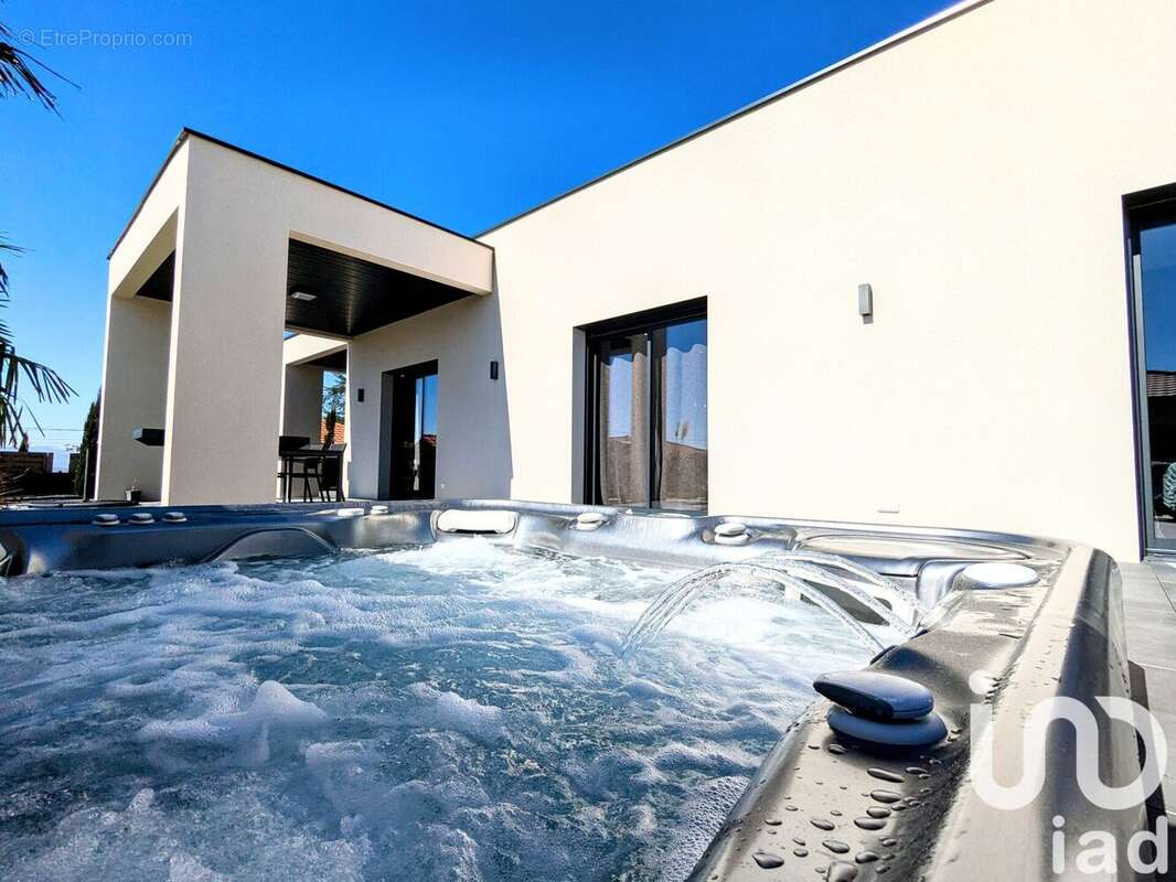 Photo 2 - Maison à PERREUX