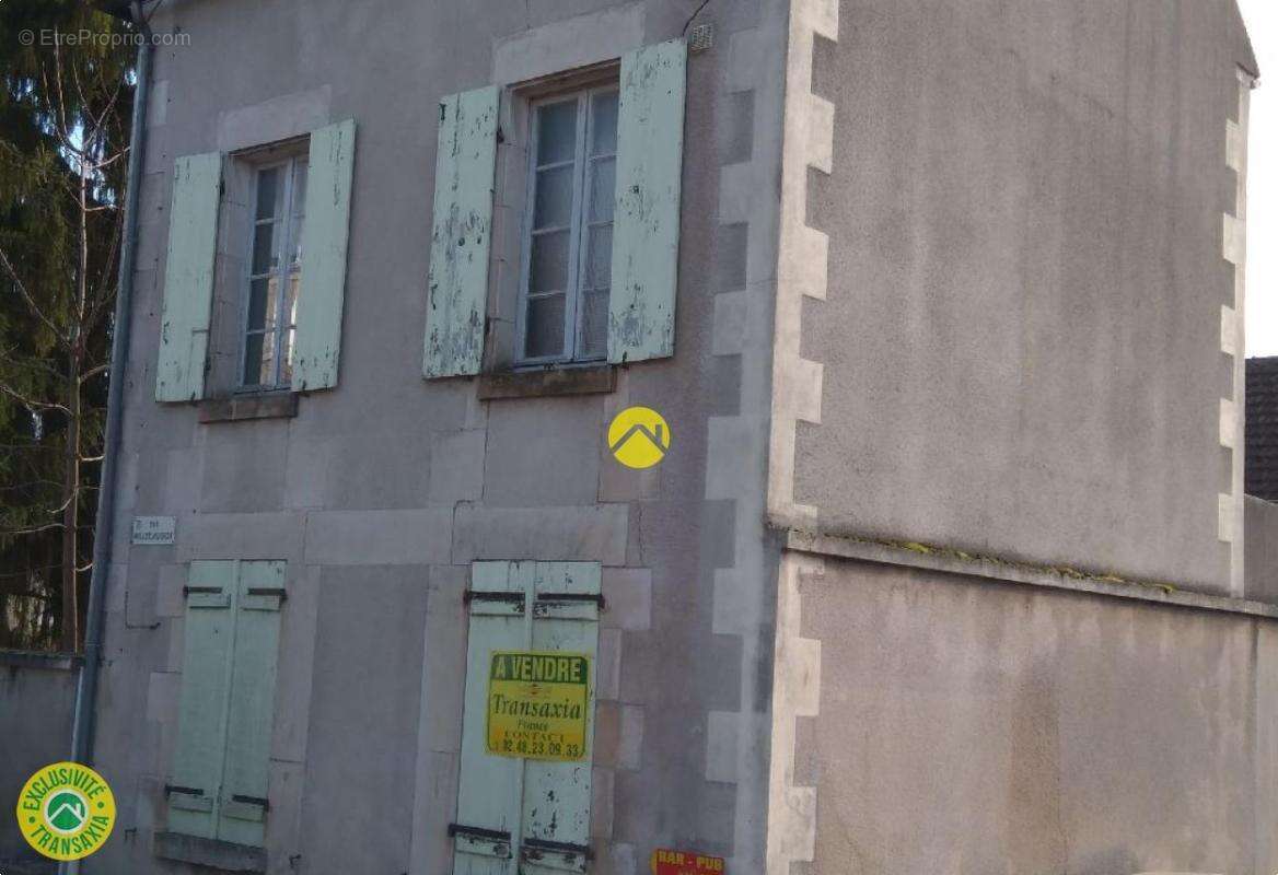 Maison à COULANGES-SUR-YONNE