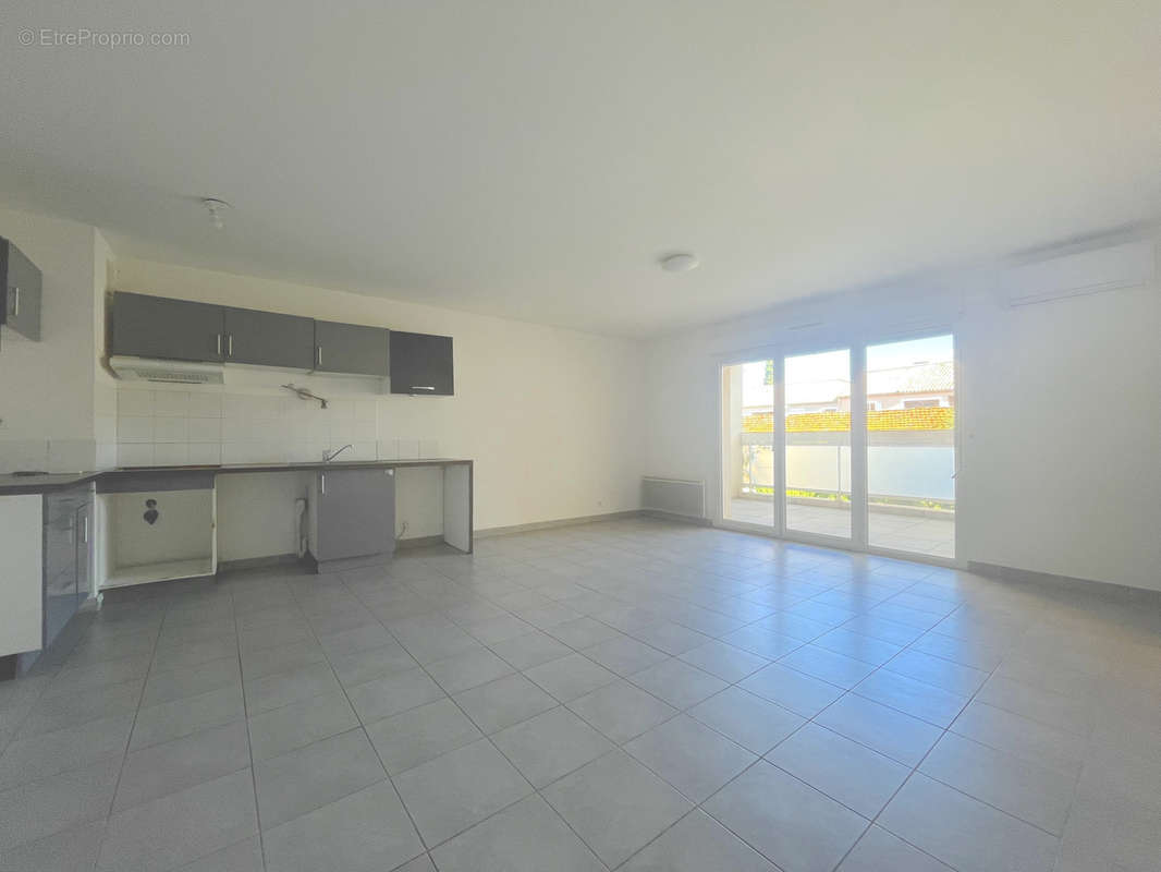 Appartement à COGOLIN