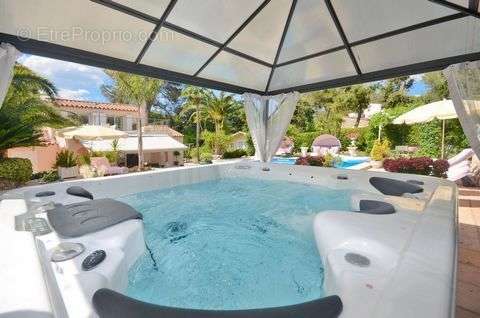 Maison à MOUANS-SARTOUX