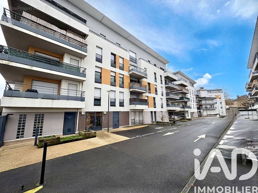Photo 1 - Appartement à SAINT-OUEN-L'AUMONE