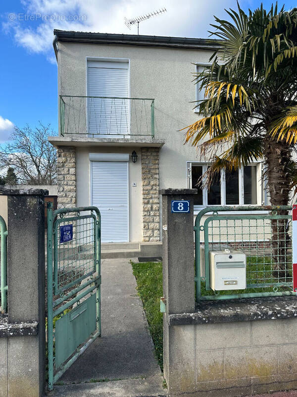 Maison à CONDE-SUR-HUISNE