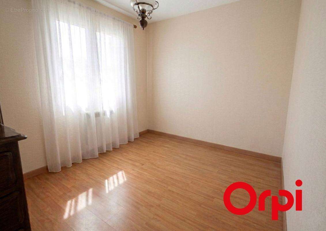 Appartement à LYON-8E