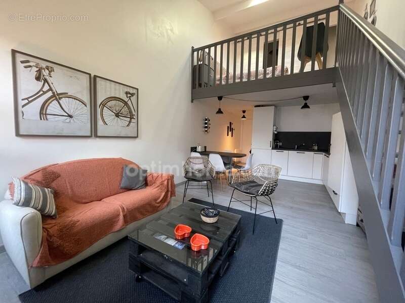 Appartement avec  garage/terrasse  à  SAINT MARTIN DE RE (17) - photo 2