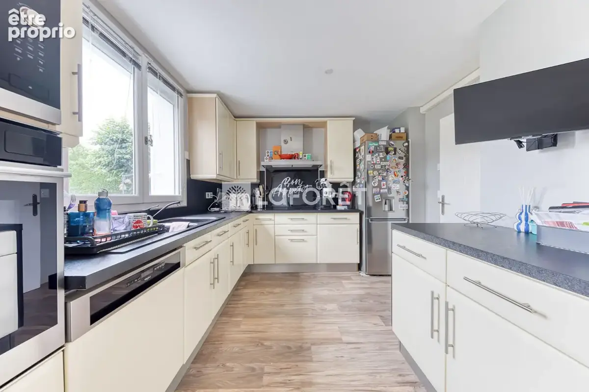 Maison Ozoir La Ferrière 7 pièces 177 m² - photo 4