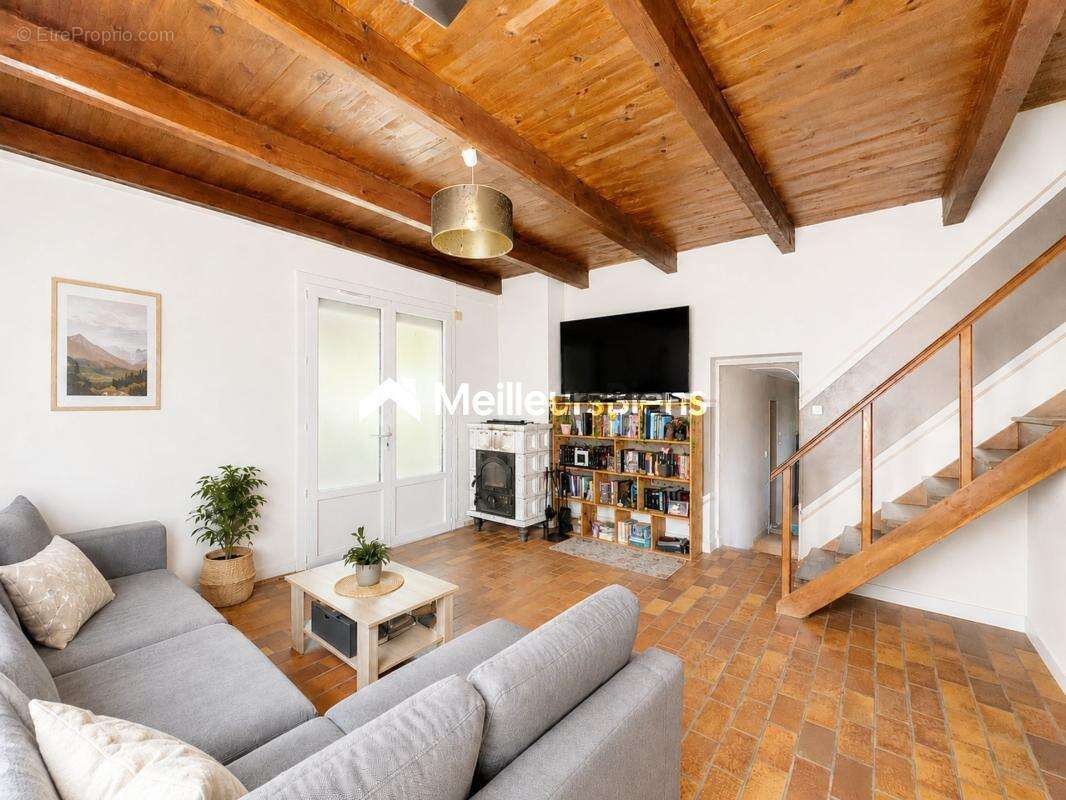Sud Ardèche - Les Vans : Maison 134 m2 avec dépendance et espaces de stockage - photo 3
