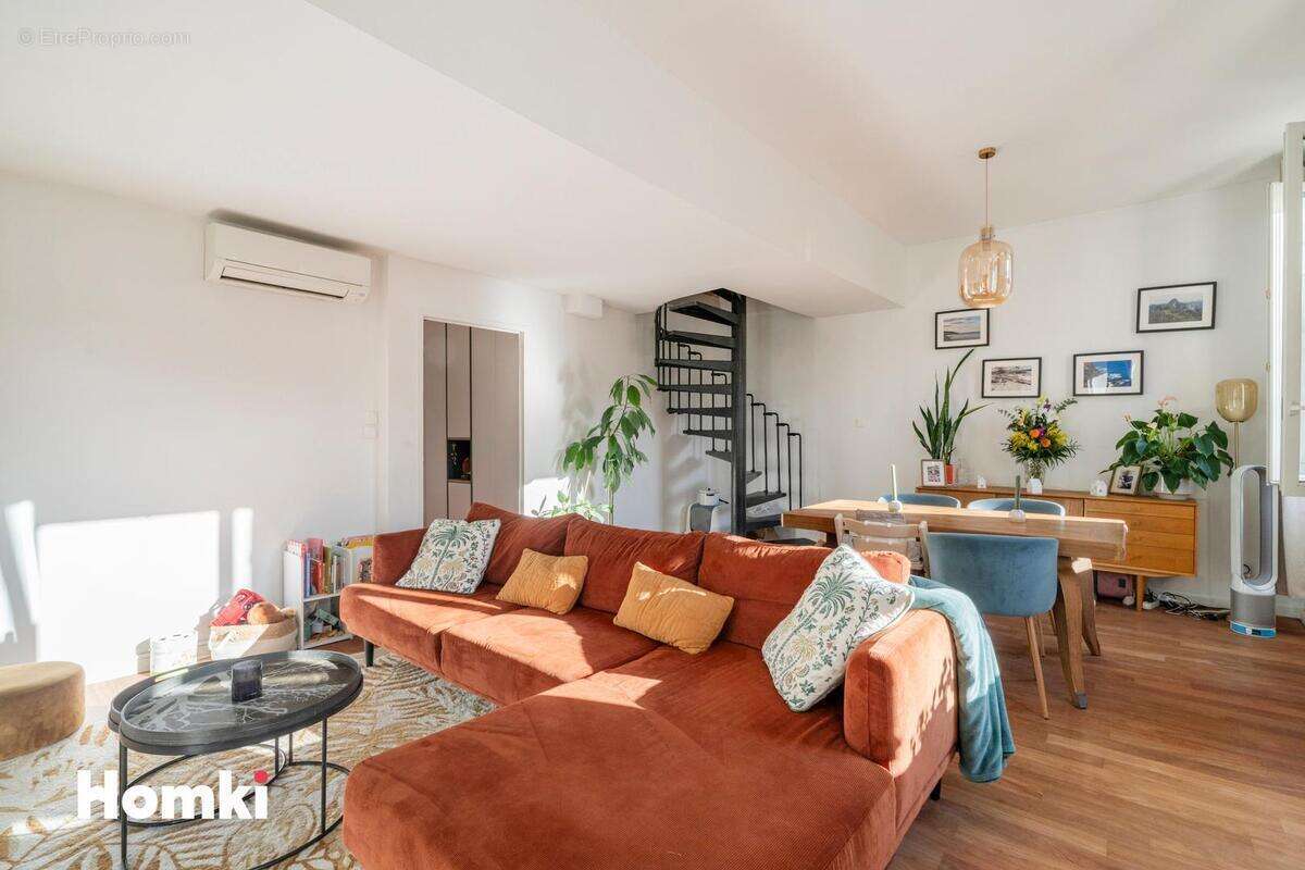 Appartement à MARSEILLE-6E