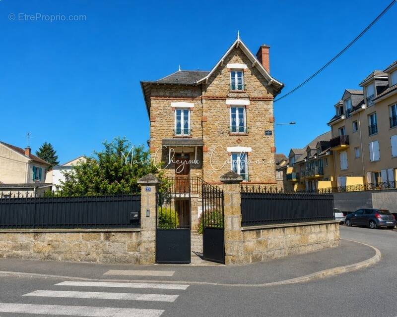 Maison à BRIVE-LA-GAILLARDE