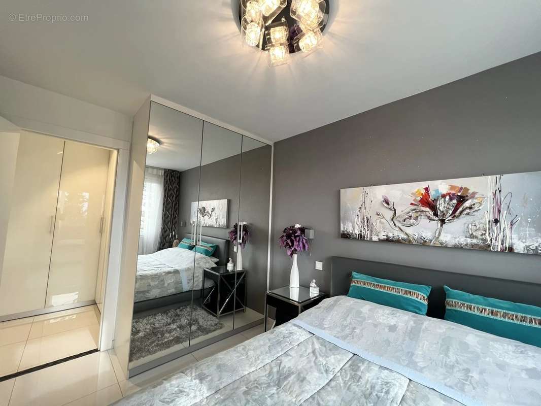 Appartement à ROQUEBRUNE-CAP-MARTIN