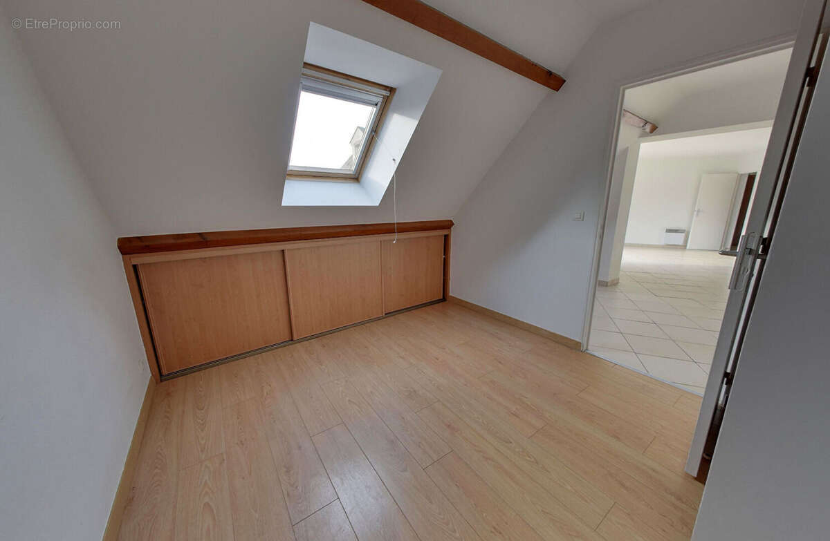 Appartement à EPERNON