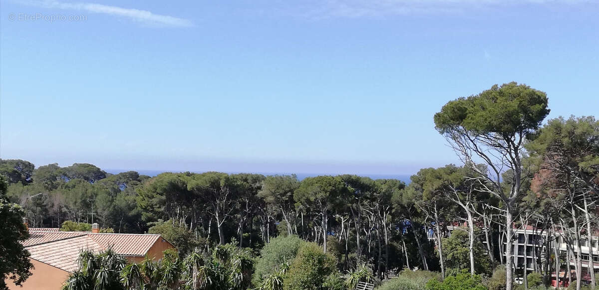 Maison à CARQUEIRANNE