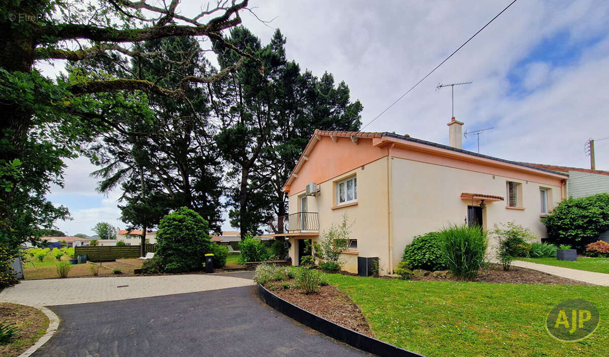 Maison à GORGES