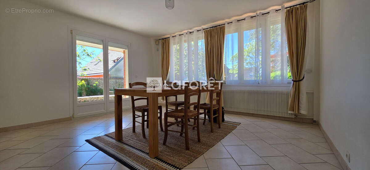 Maison à ORVILLERS-SOREL