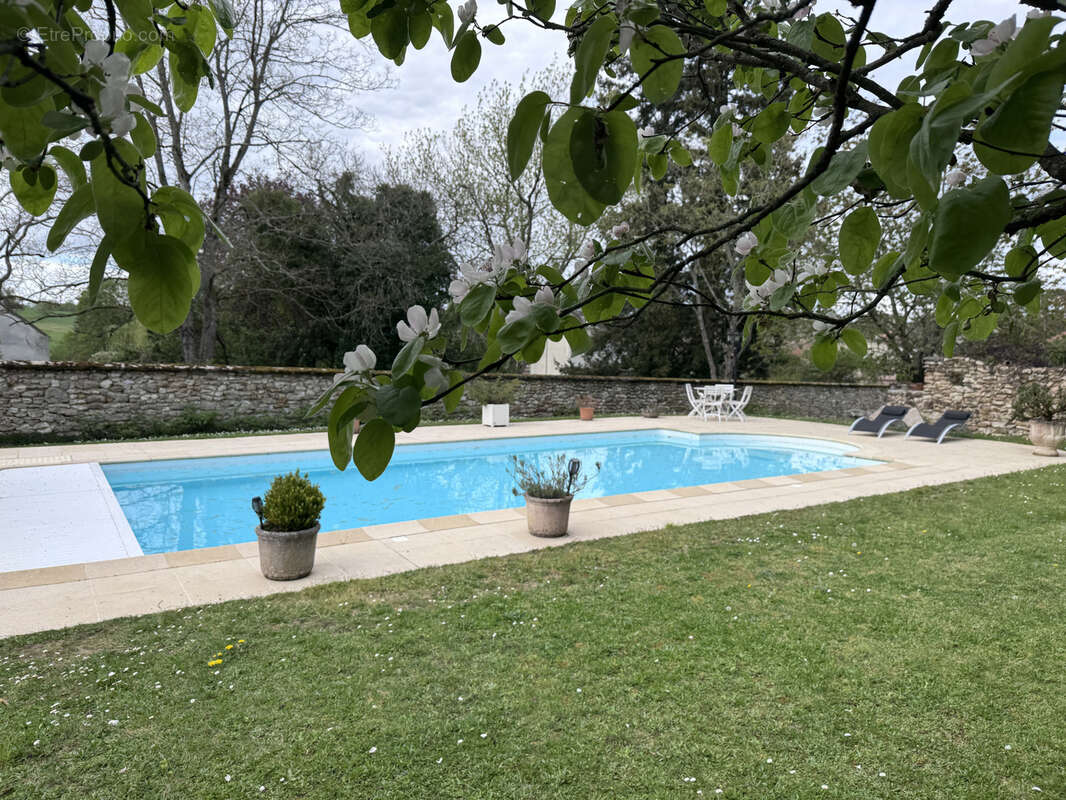 Maison à SAINT-SAUVEUR-SUR-ECOLE