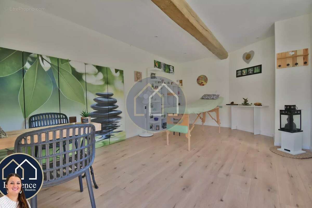 Maison à TREMBLAY-LES-VILLAGES