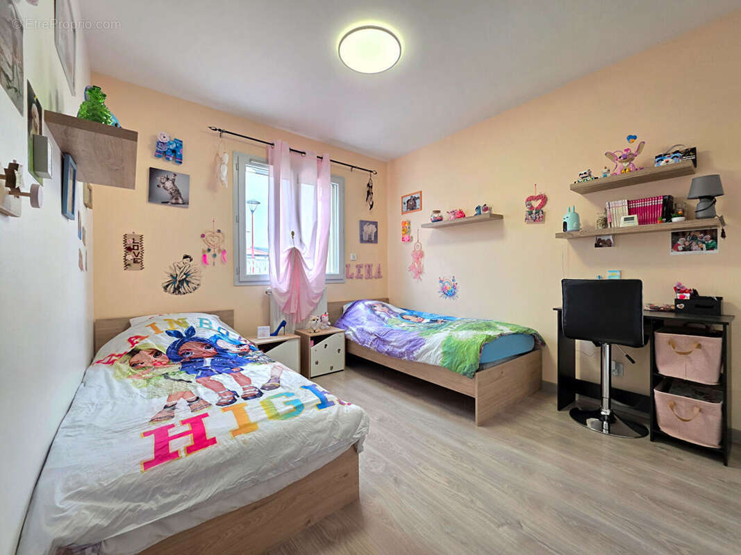 Maison à MOURS-SAINT-EUSEBE