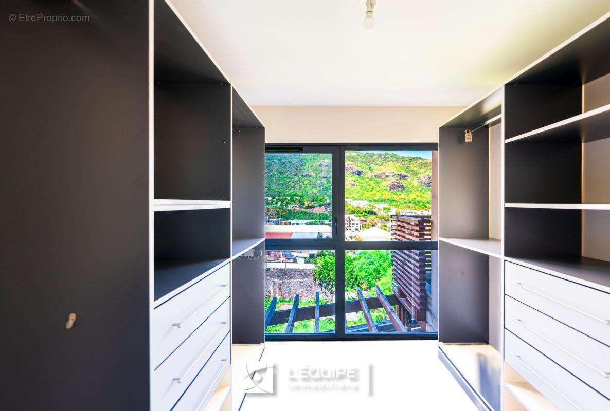 Appartement à SAINT-DENIS