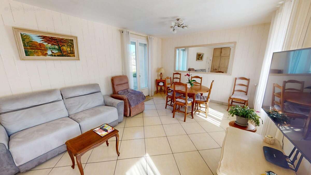 Maison à BASLY