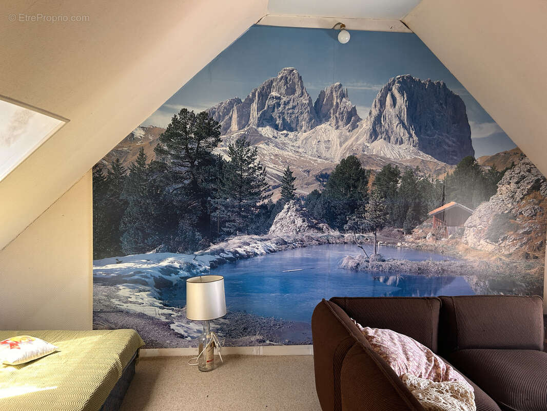 Maison à LE PONT-CHRETIEN-CHABENET