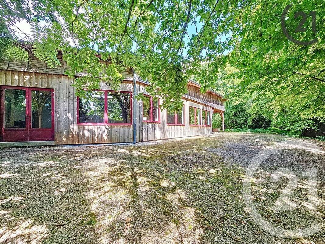 Maison à PONT-SAINTE-MARIE