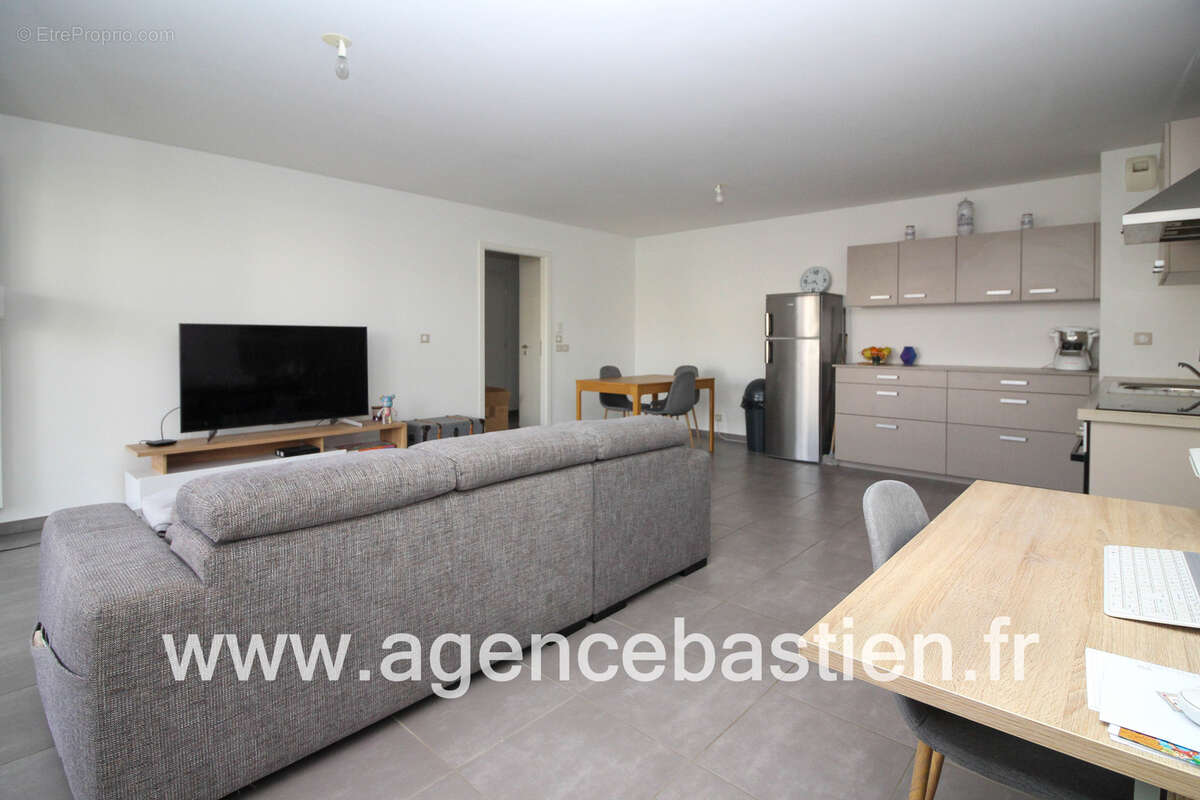 Appartement à DIVONNE-LES-BAINS