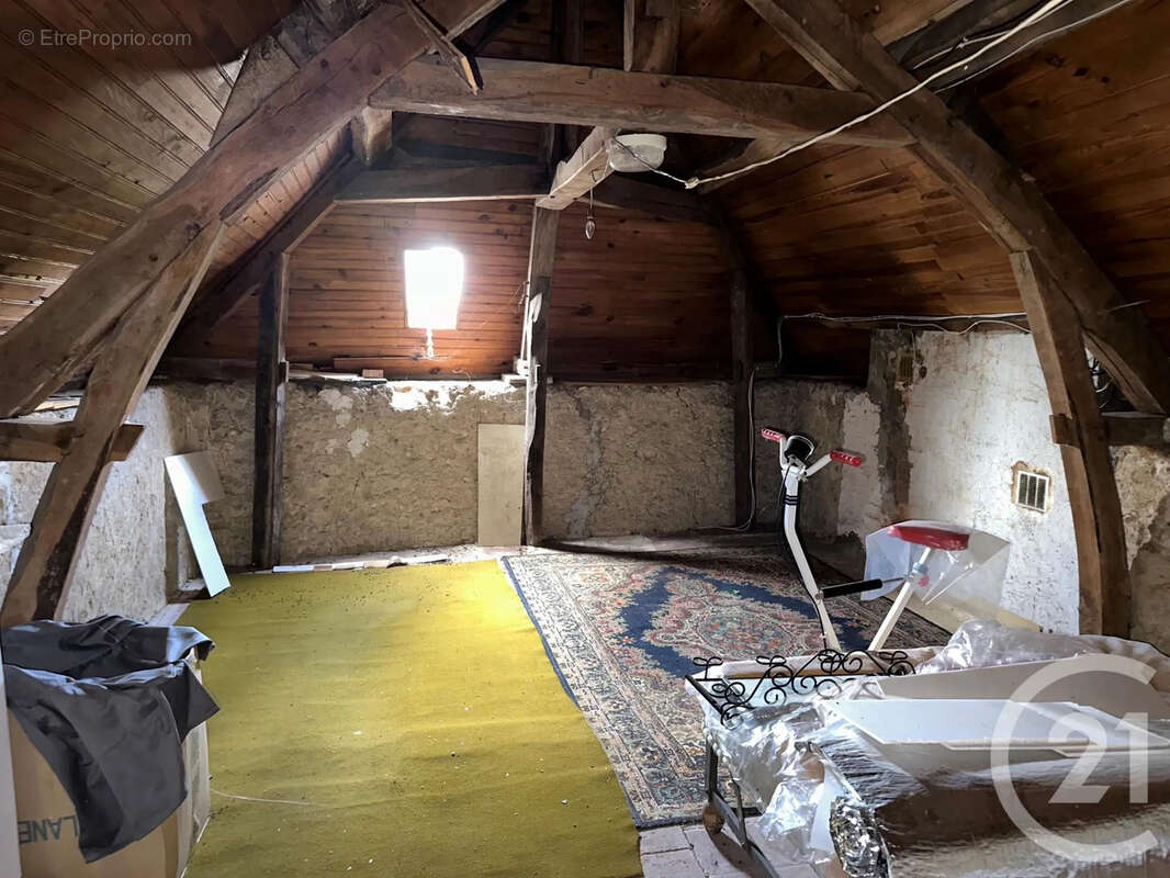 Maison à SURY-ES-BOIS