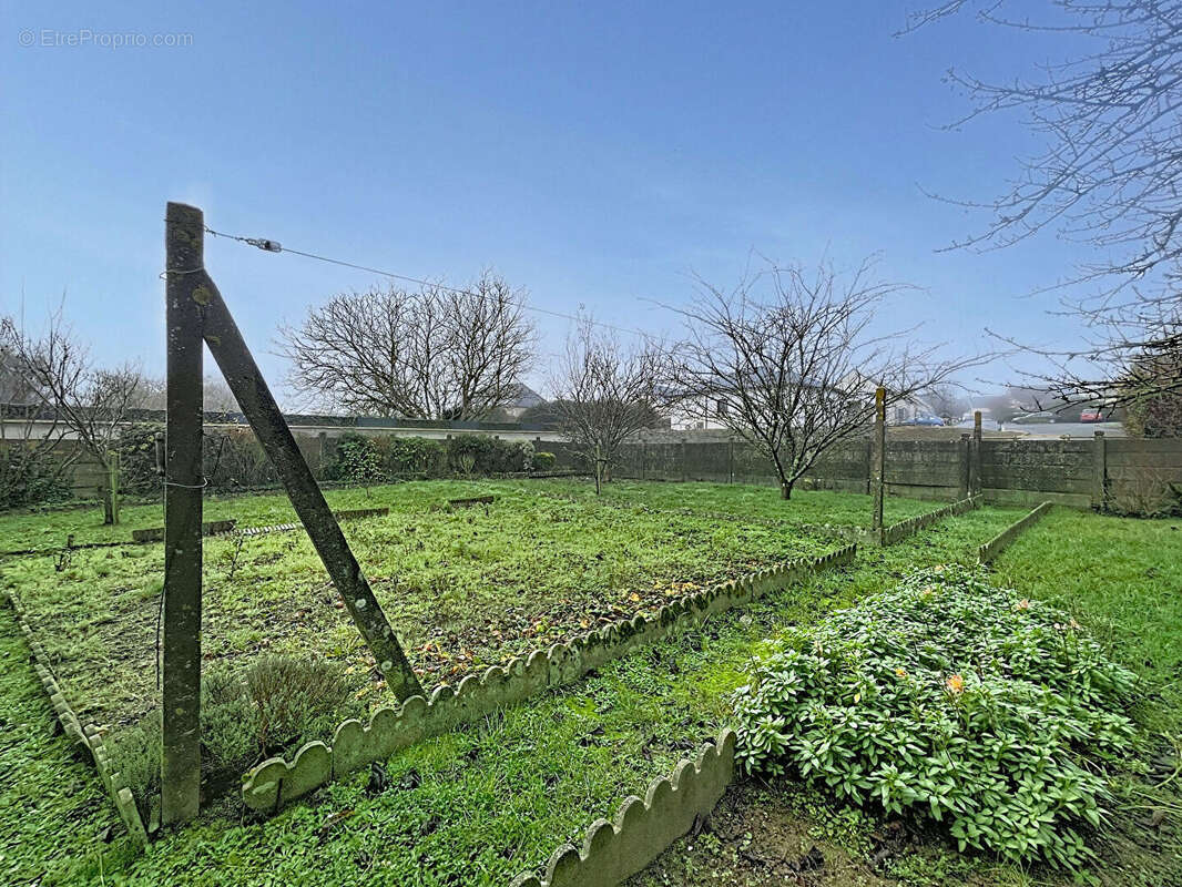 Maison à MINIAC-MORVAN