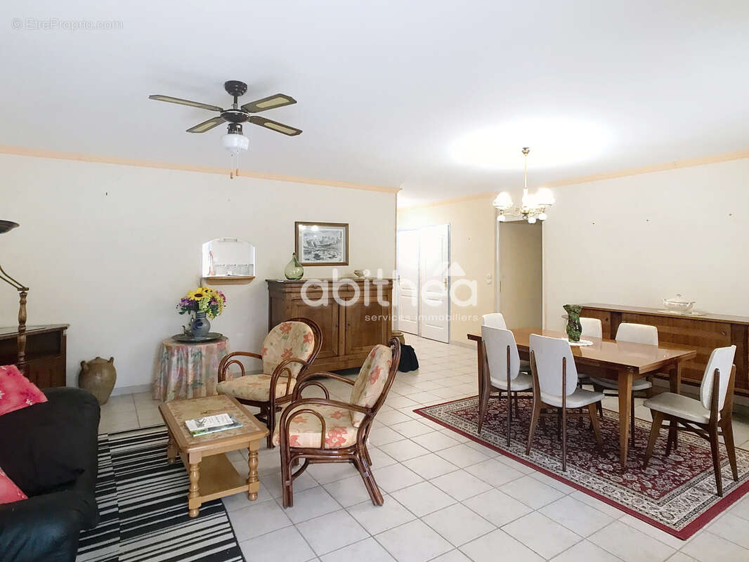 Maison de plain pied de 107 m2 4 chambres à l'Isle d'Espagnac - photo 6