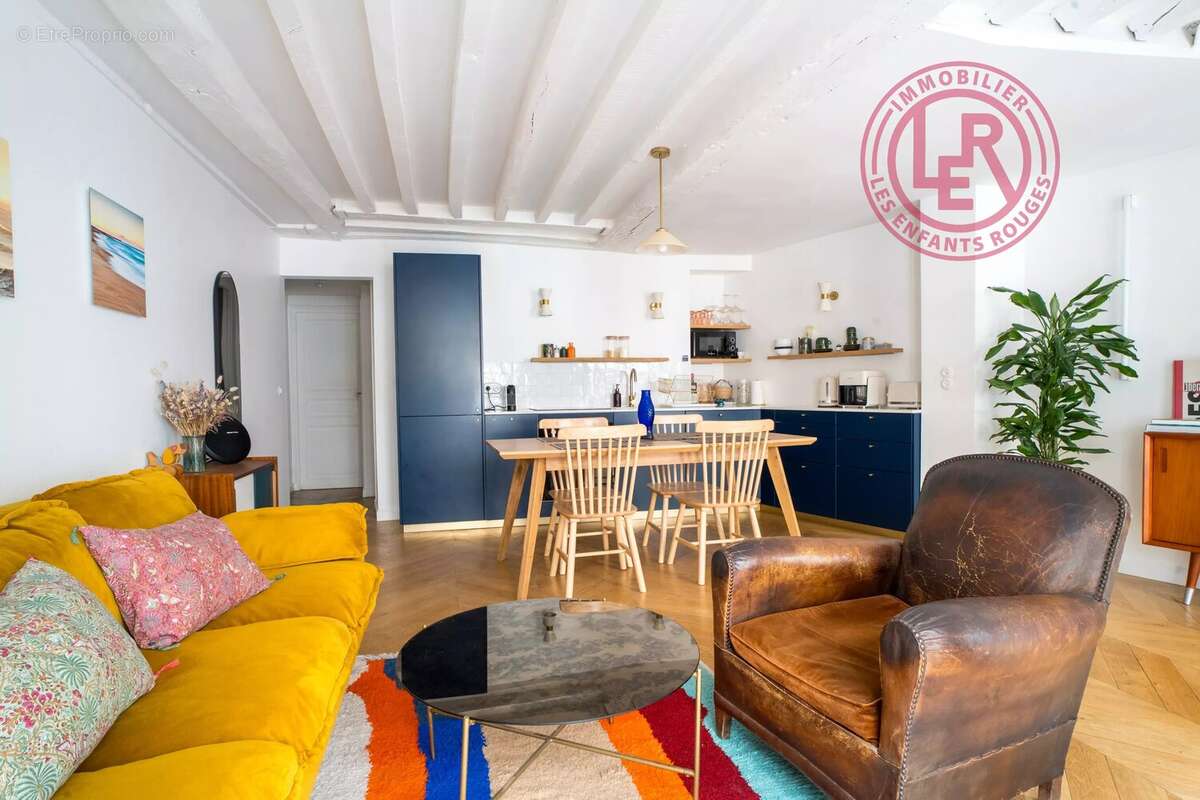 Appartement à PARIS-10E