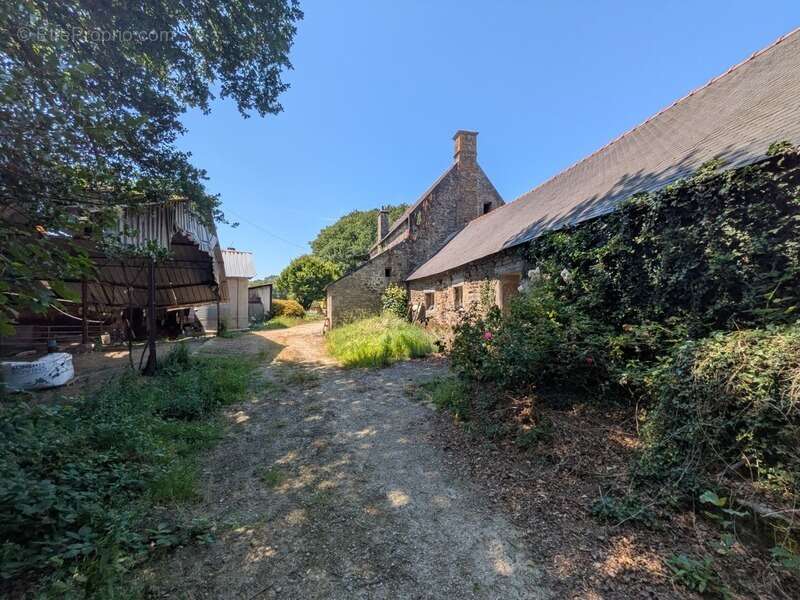 Maison à LOCMALO